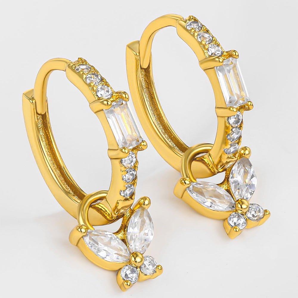 Cercei din Aliaj Placat cu Aur ( 10 grame ) cu Cristal Alb Emporia®