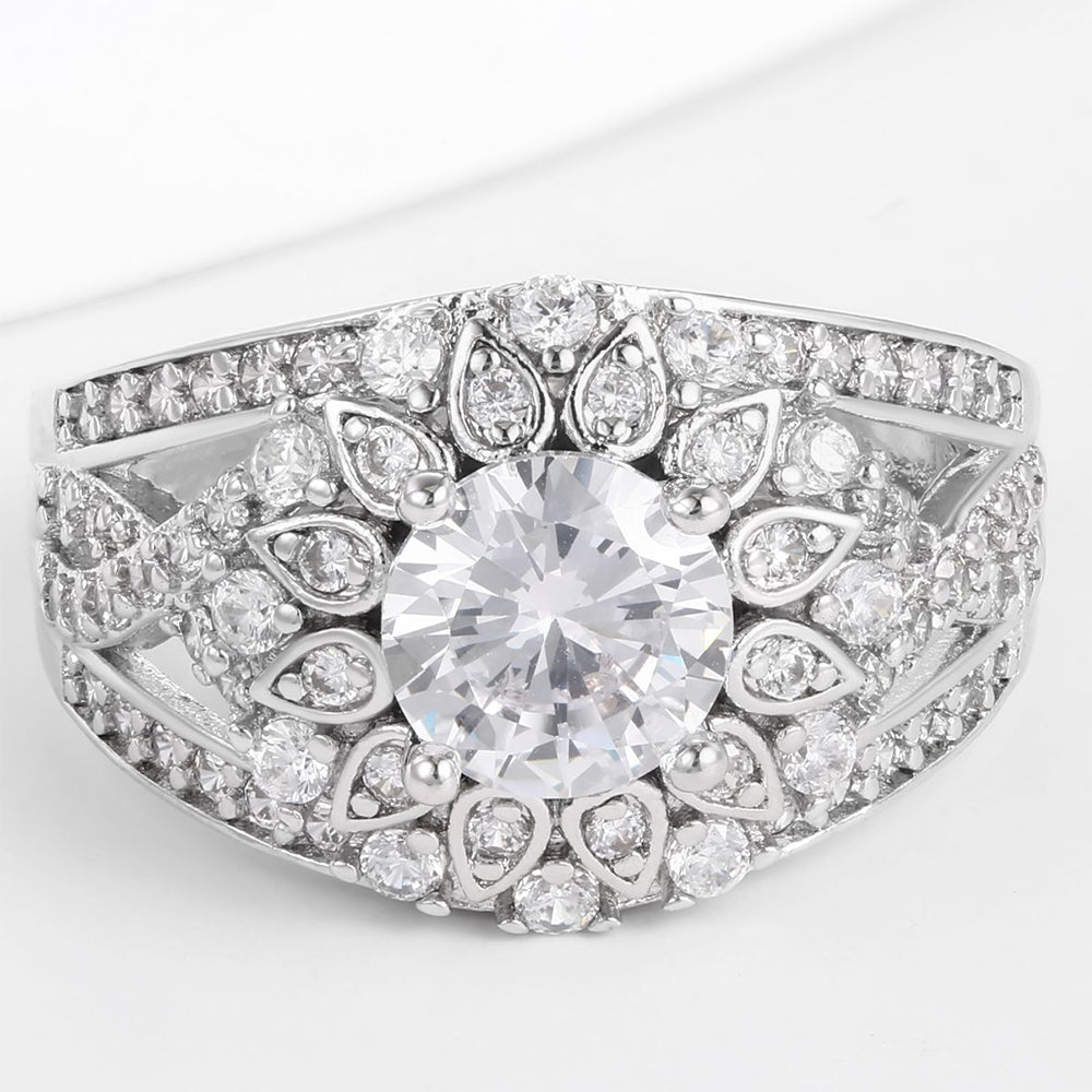 Inel din Aliaj Placat cu Aur ( 10 grame ) cu Cristal Alb Emporia®