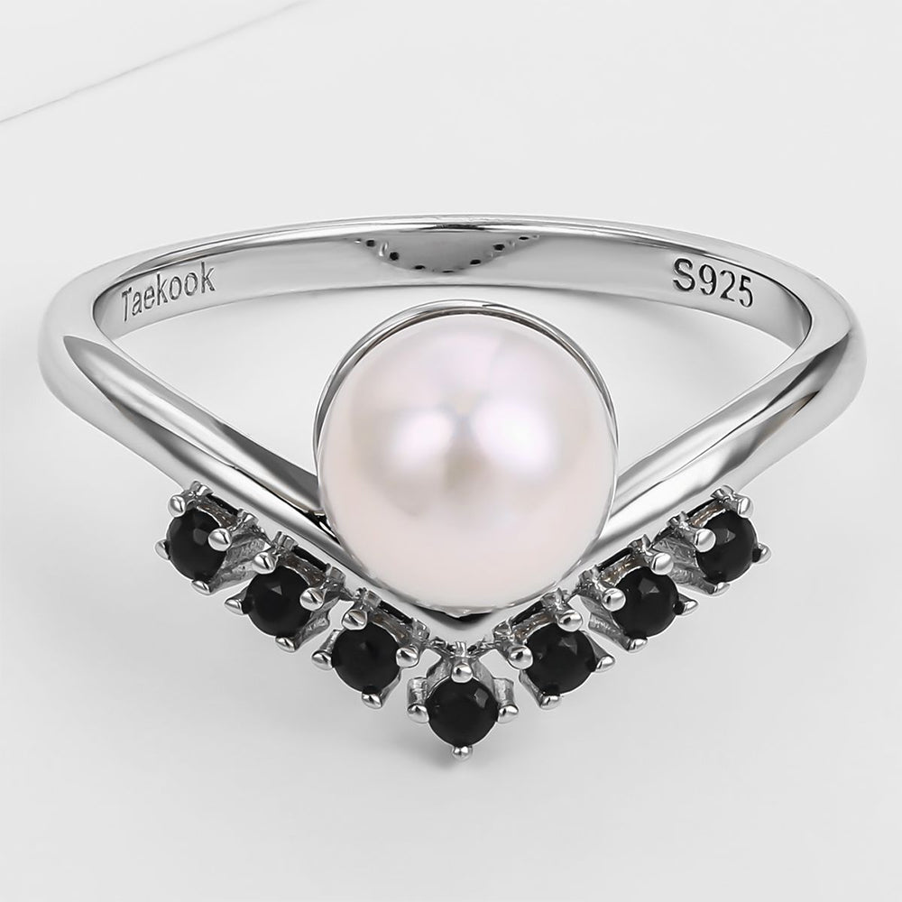 Inel din Aliaj Placat cu Aur ( 10 grame ) cu Cristal Negru Emporia® și Perlă de cristal