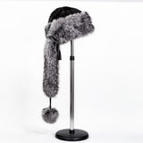 Căciulă de iarnă din blană artificială argintie, cu eșarfă – mărime universală