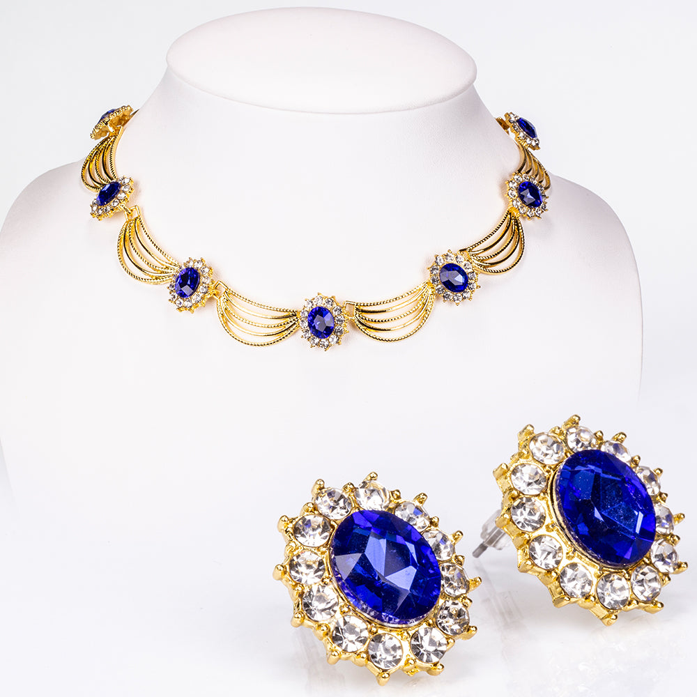 Set din Aliaj Placat cu Aur ( 60 grame ) cu Cristal Albastru Emporia® și Cristal Alb Emporia® ( Colier+Cercei )