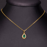 Set din Aliaj Placat cu Aur ( 13 grame ) cu Cristal Verde Emporia® și Cristal Alb Emporia® ( Colier+Cercei+Brățară+Inel+Pandantiv )
