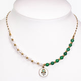 Set din Aliaj Placat cu Aur ( 7 grame ) cu Agat Verde și Perlă de cristal 35 Carate ( Colier+Cercei+Brățară )