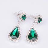 Set din Aliaj Placat cu Aur ( 30 grame ) cu Cristal Verde Emporia® și Cristal Alb Emporia® ( Colier+Cercei+Brățară+Inel )