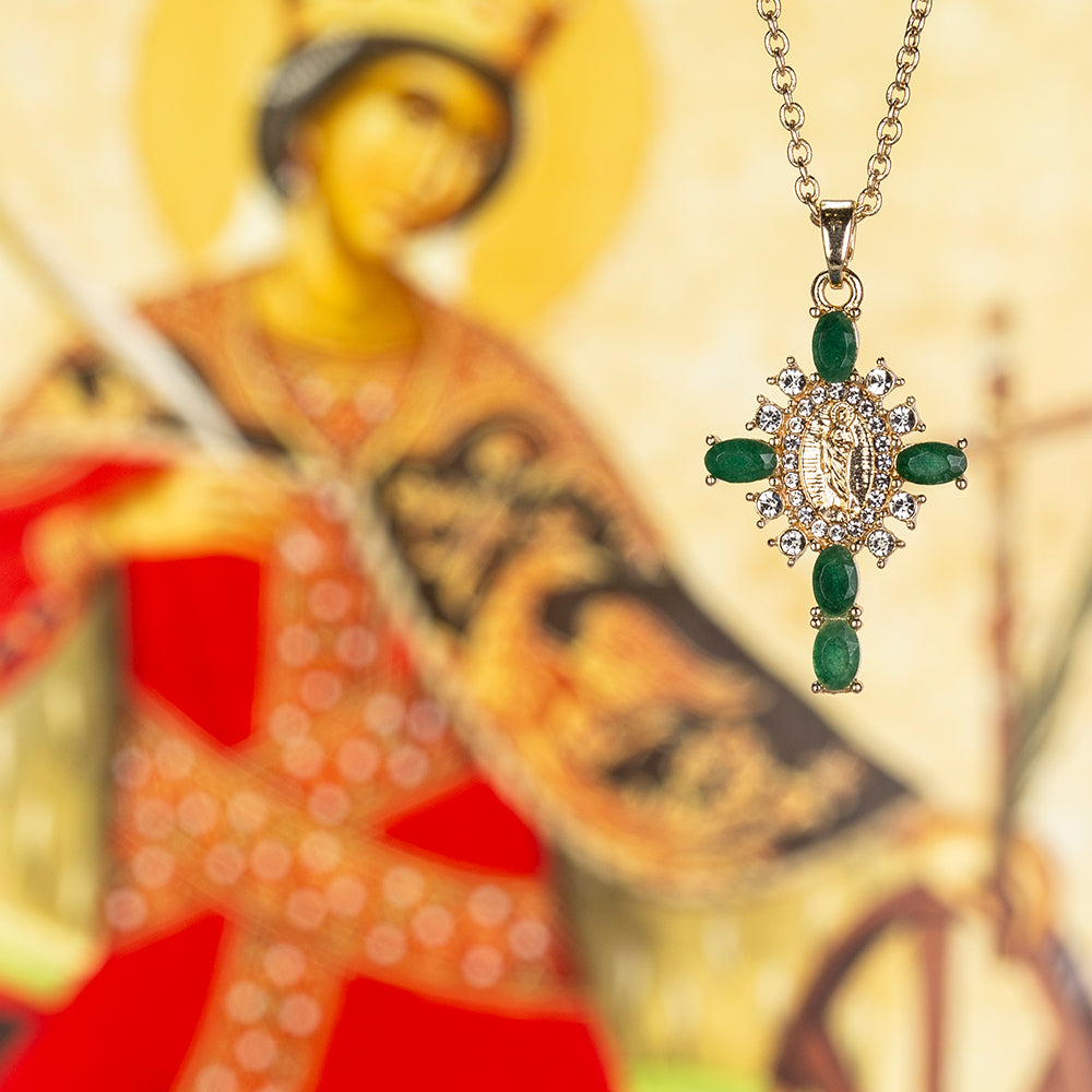 Cruce Colier din Aliaj Placat cu Aur ( 5.1 grame ) cu Smarald și Cristal Alb Emporia® 0.33 Carate ( Colier+Pandantiv )