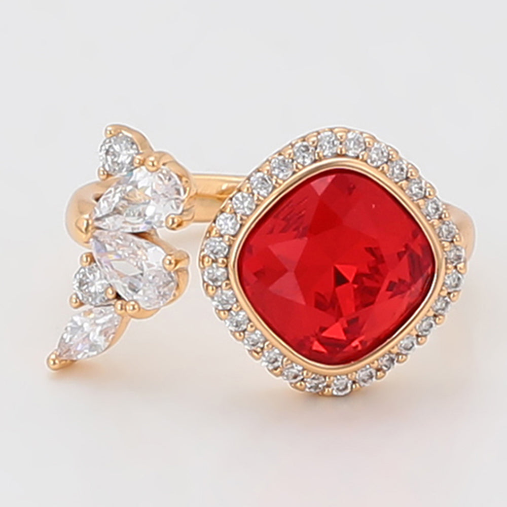 Inel din Aliaj Placat cu Aur cu Cristal Roșu Emporia® și Cristal Alb Emporia®
