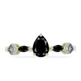 Inel din Argint 925 Placat cu Aur ( 2.15 grame ) cu Onix Negru Suwar și Topaz Alb 1.16 Carate