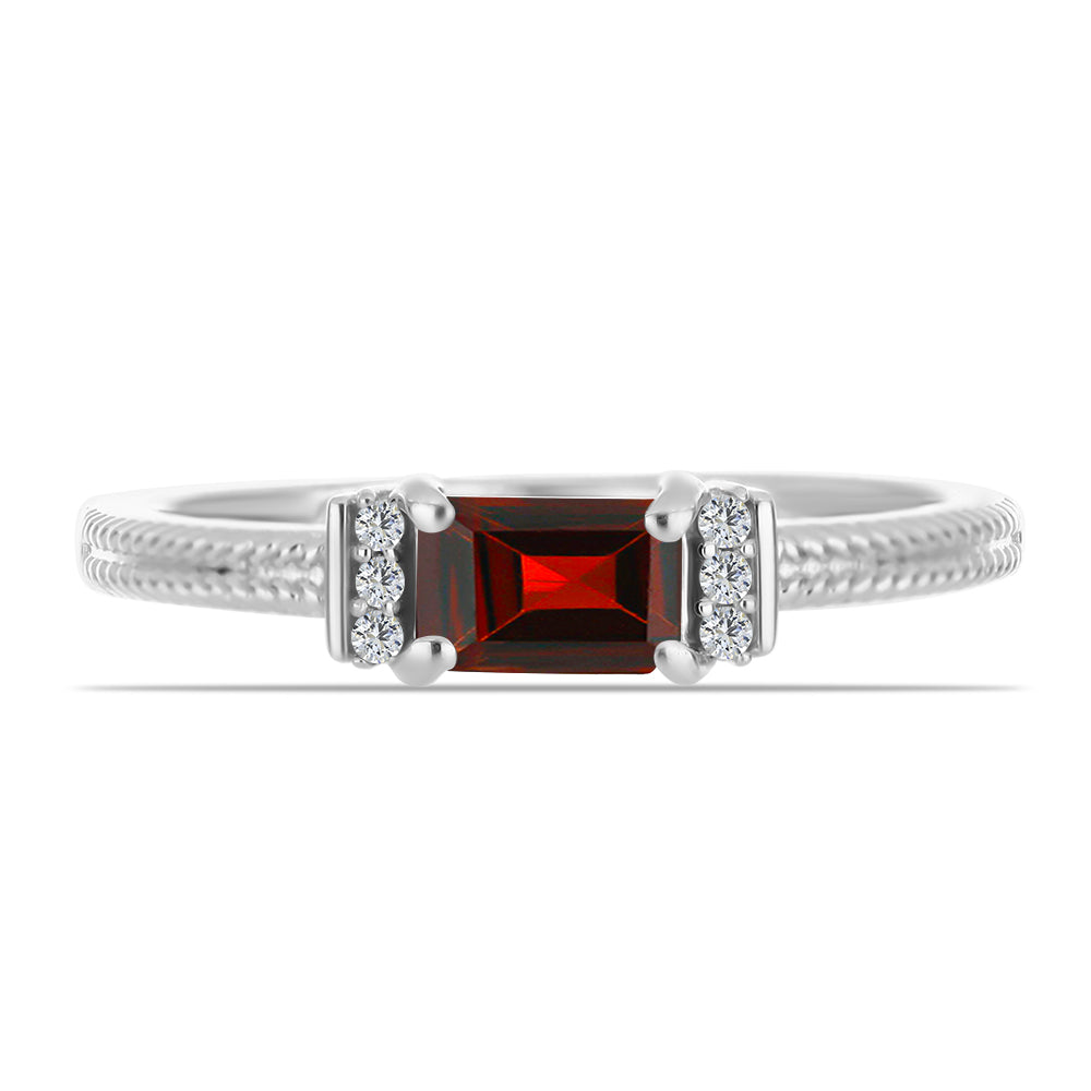 Inel din Argint 925 ( 2.18 grame ) cu Granat Barton și Topaz Alb 0.73 Carate