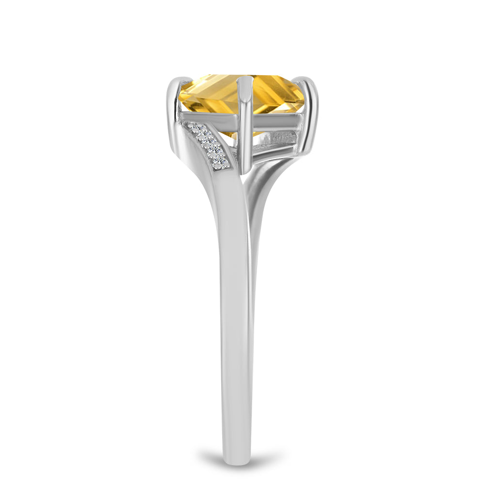 Inel din Argint 925 ( 2.85 grame ) cu Citrin Ural și Topaz Alb 1.21 Carate