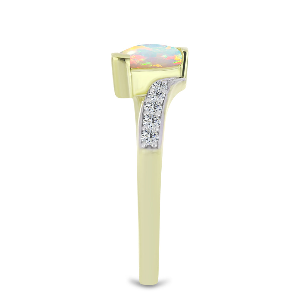 Inel din Argint 925 Placat cu Aur ( 2.24 grame ) cu Opal Etiopian Lega Dembi și Topaz Alb 0.6 Carate