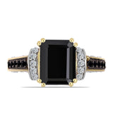 Inel din Argint 925 Placat cu Aur ( 4.09 grame ) cu Onix Negru 4.6 Carate