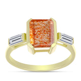 Inel din Argint 925 Placat cu Aur ( 2.9 grame ) cu Piatra Soarelui Oregon și Topaz Alb 2.54 Carate