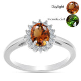 Inel din Argint 925 ( 2.45 grame ) cu Zultanit Anatolian Certificat cultivat în laborator și Topaz Alb 1.06 Carate